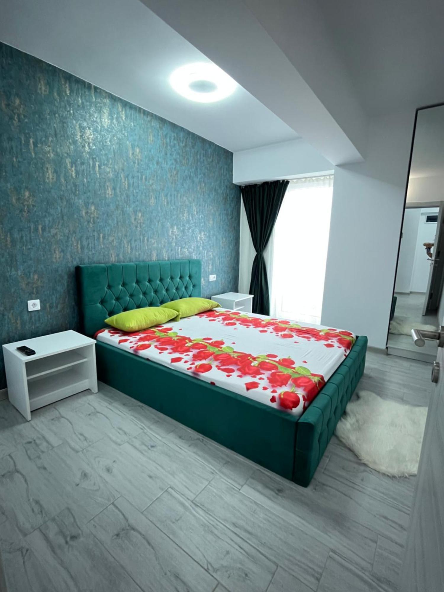 Luxy Apartamento Craiova Exterior foto
